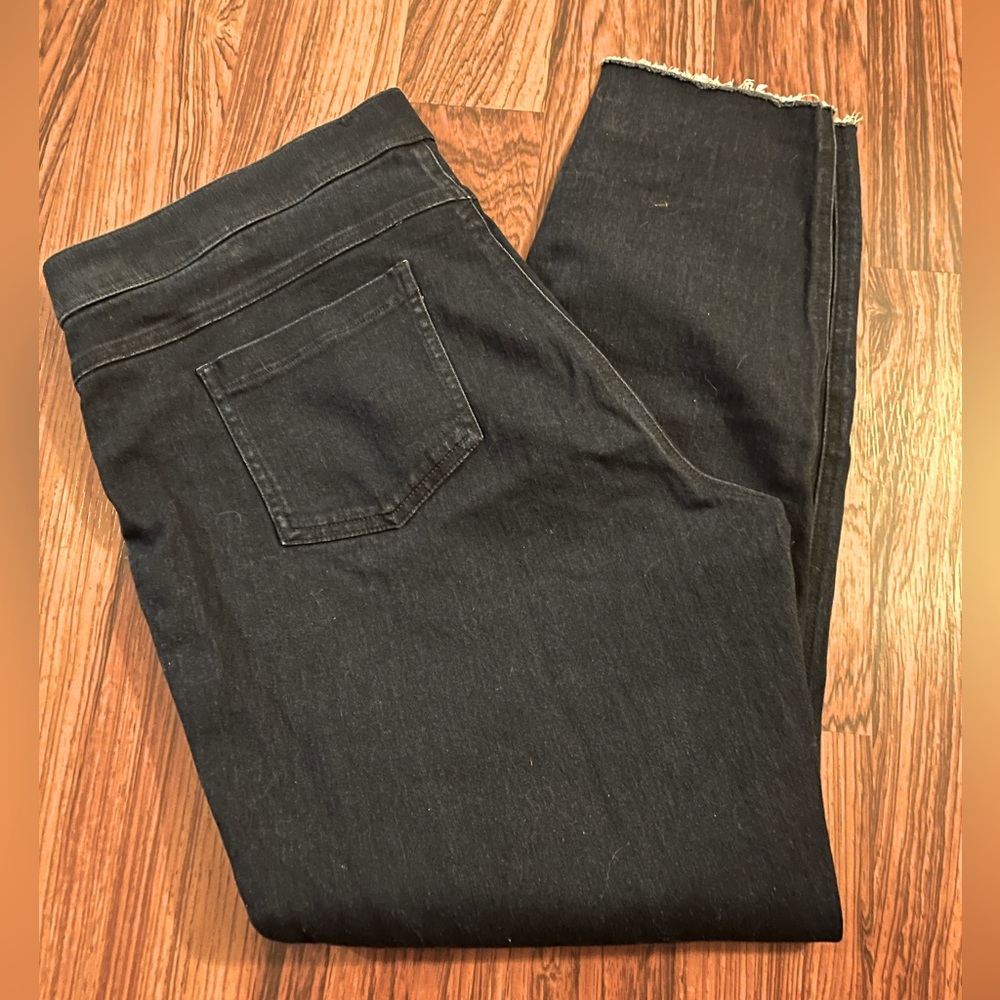 NWOT HUE JEGGINGS